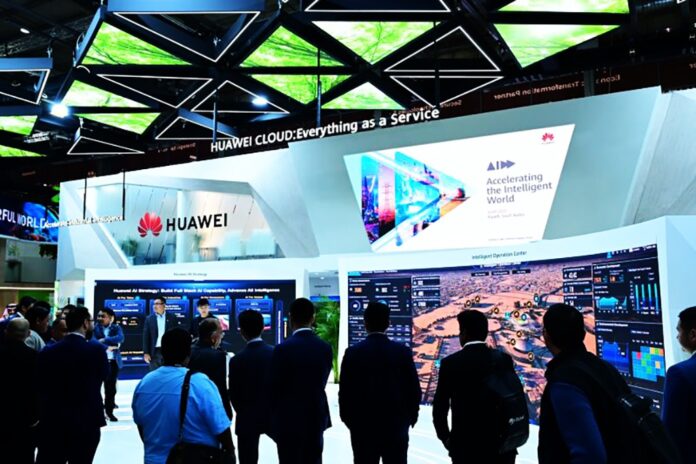 Huawei Cloud Showcases AI Innovation and Data Sovereignty at LEAP 2025