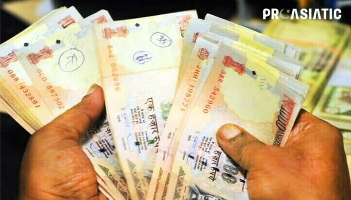 Indian Rupee Seen Weaker at Open Amid Trump’s Tariff Threats, Dollar Strength